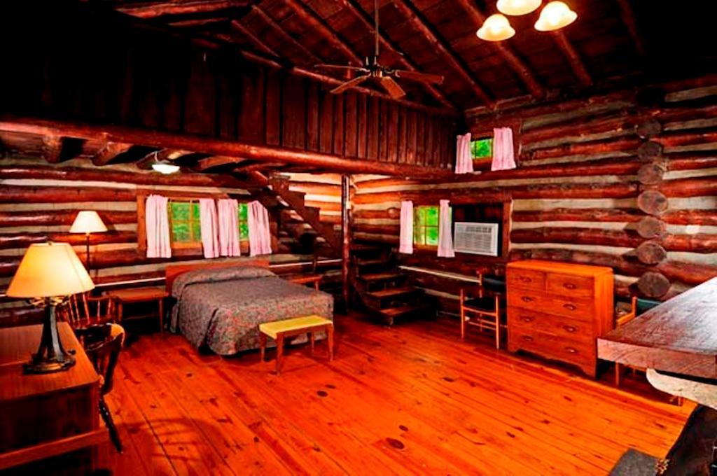 Cacapon State Park Lodge Бъркли Спрингс Екстериор снимка