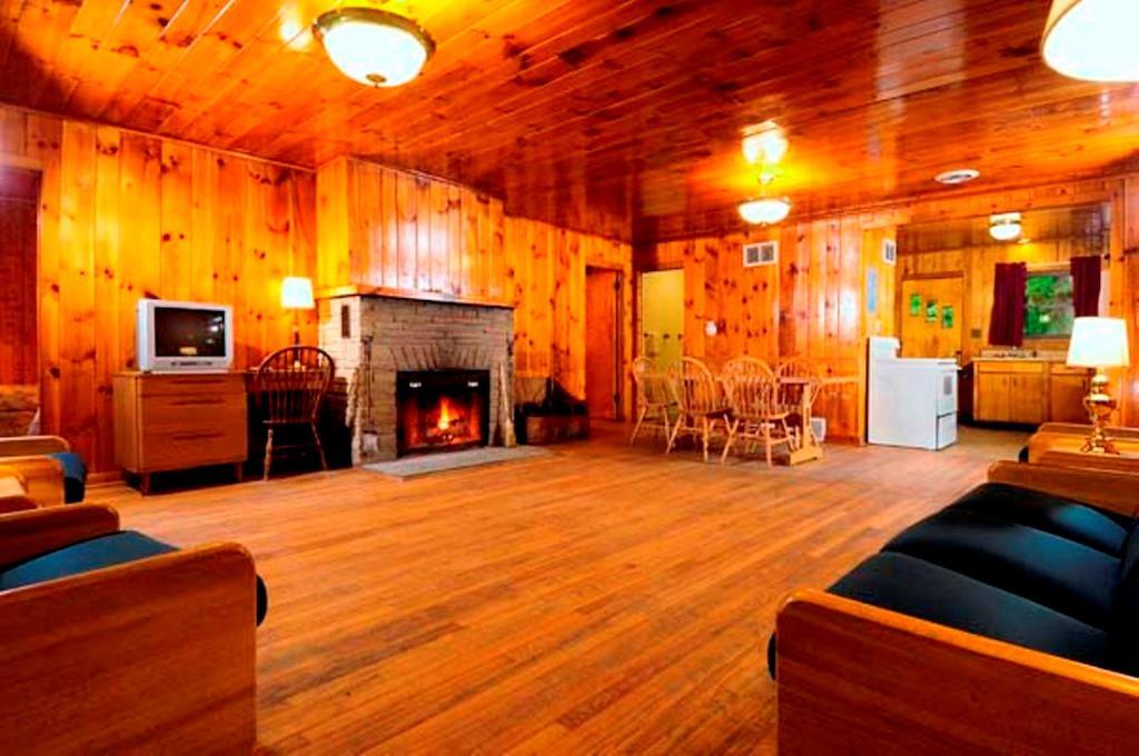 Cacapon State Park Lodge Бъркли Спрингс Екстериор снимка